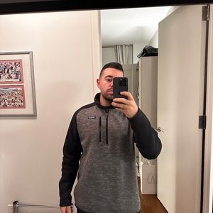 Patagonia 1/4 zip fleece